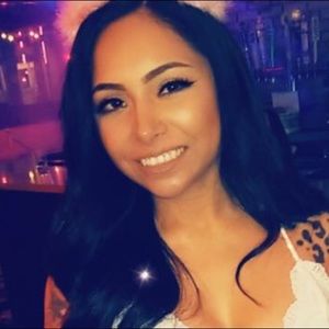 Meet your Posher, Stacy